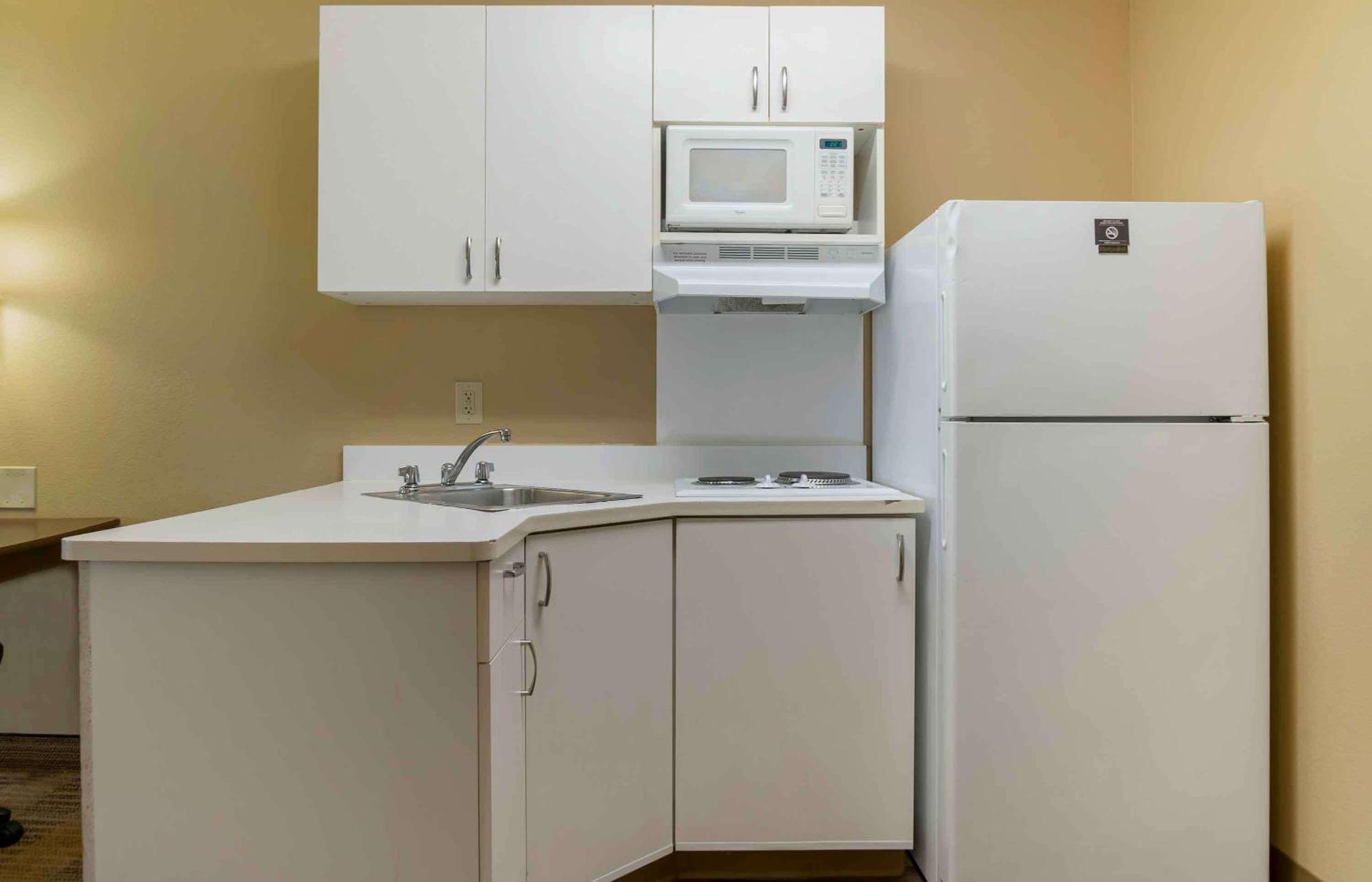 Extended Stay America Suites - Detroit - Canton Exteriör bild