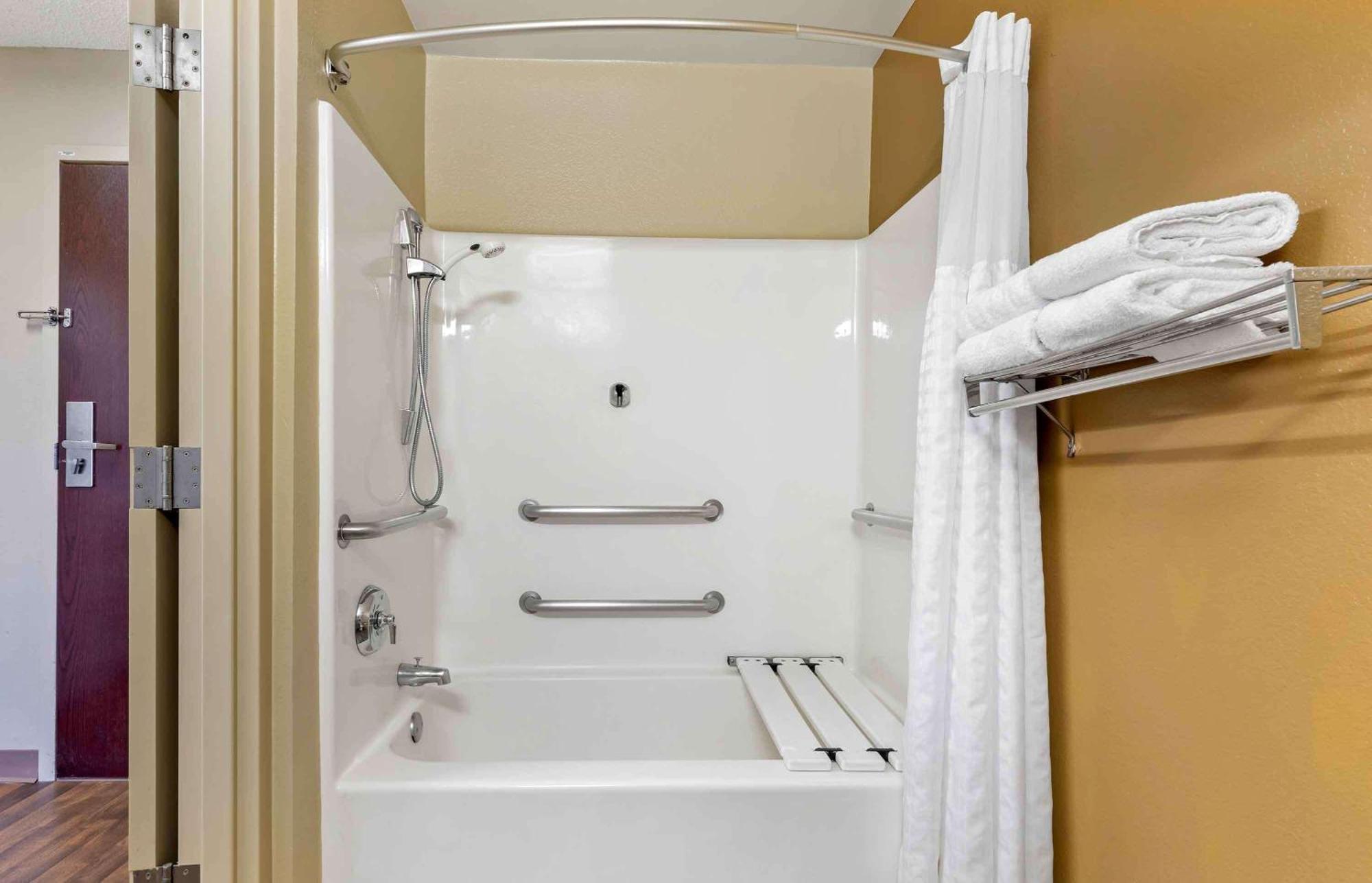 Extended Stay America Suites - Detroit - Canton Exteriör bild