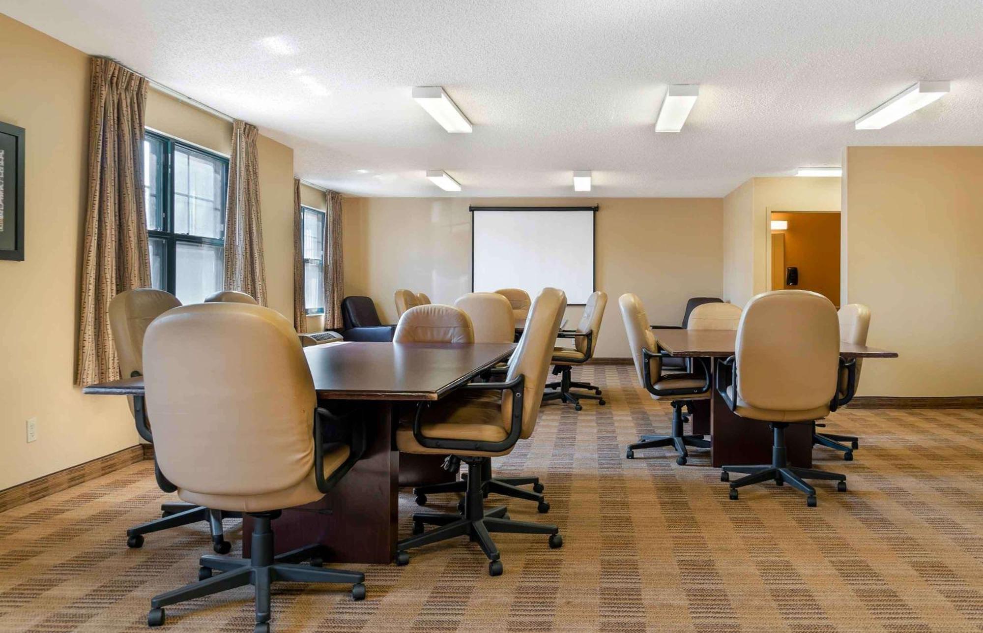 Extended Stay America Suites - Detroit - Canton Exteriör bild