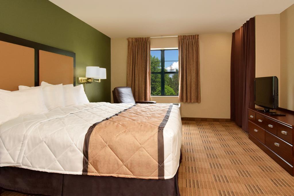 Extended Stay America Suites - Detroit - Canton Exteriör bild