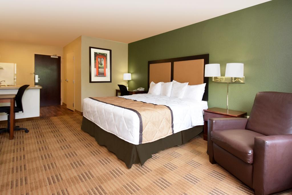 Extended Stay America Suites - Detroit - Canton Exteriör bild
