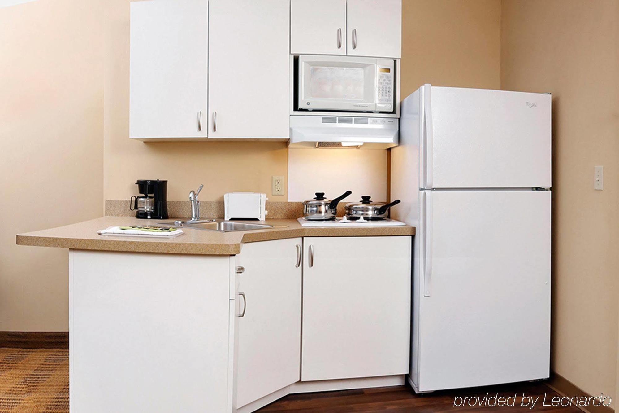 Extended Stay America Suites - Detroit - Canton Exteriör bild